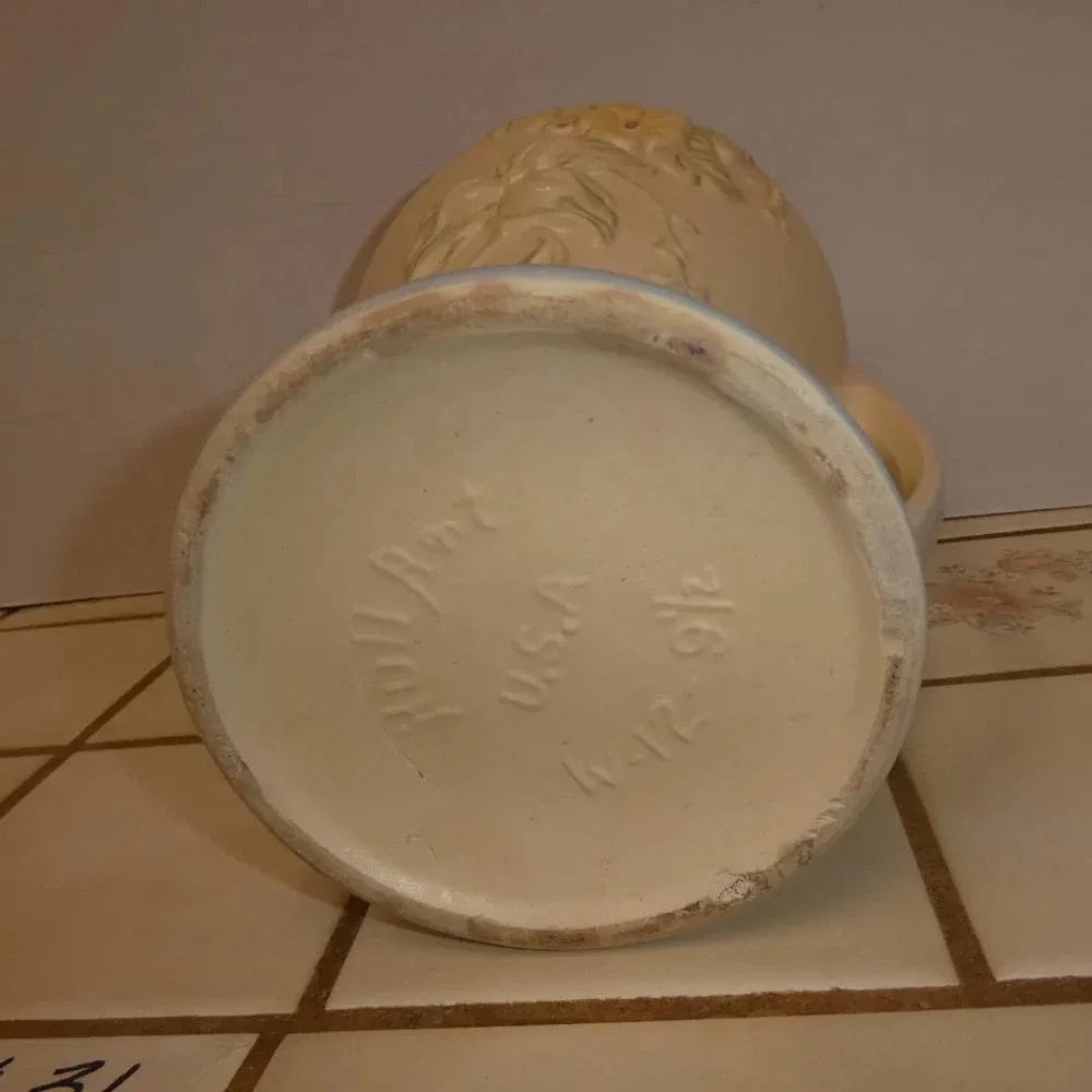 Vintage‎ Hull Wildflower Double Handled Art Pottery Vase W-12 9-1/2